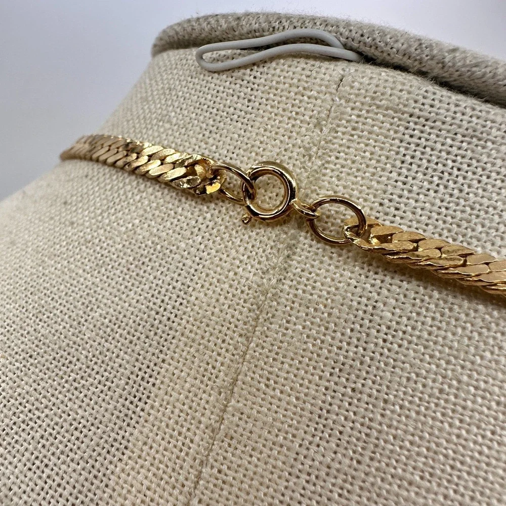 Vintage Y2K Gold Tone Enamel Herringbone Necklace - Classic Women's Jewelry